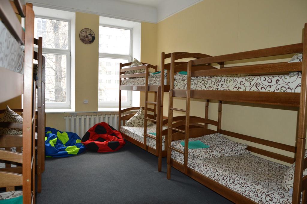 Lviv Lucky Hostel ภายนอก รูปภาพ