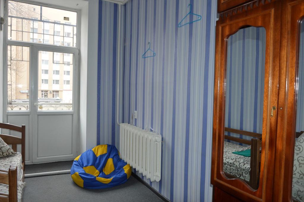 Lviv Lucky Hostel ภายนอก รูปภาพ
