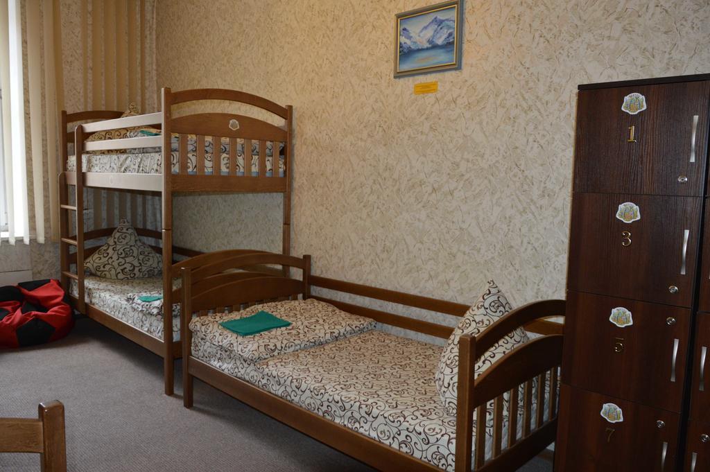 Lviv Lucky Hostel ภายนอก รูปภาพ